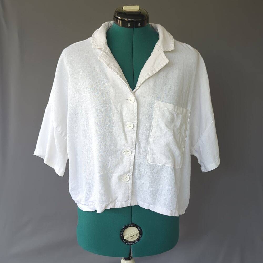 DKNY Linen Blend Cropped Button Front Shirt Medium White Minimalist Quiet Luxury